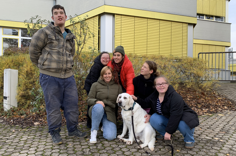 Schulhund in Bruckberg